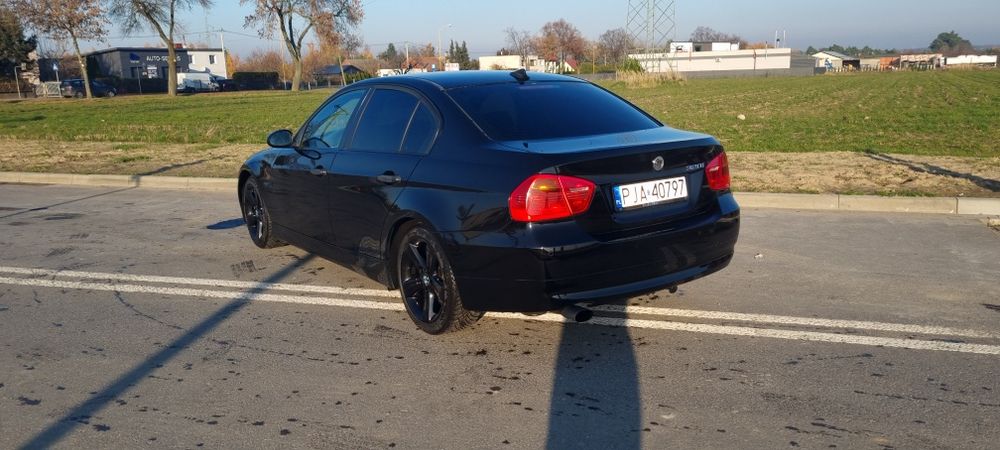 BMW E90 320i 150km