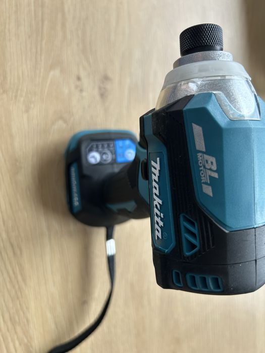 Zakrętarka udarowa DTD171