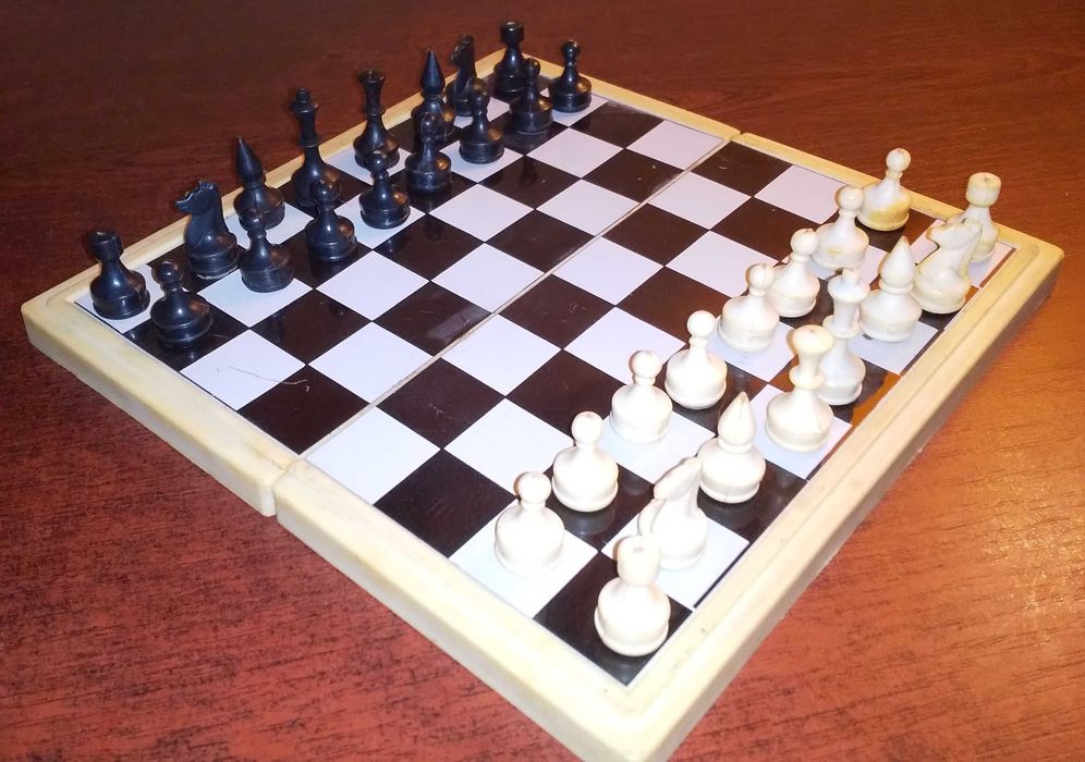 Szachy magnetyczne PRL