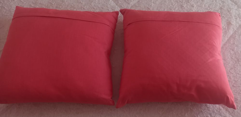 Almofadas decorativas/ Almofadas novas