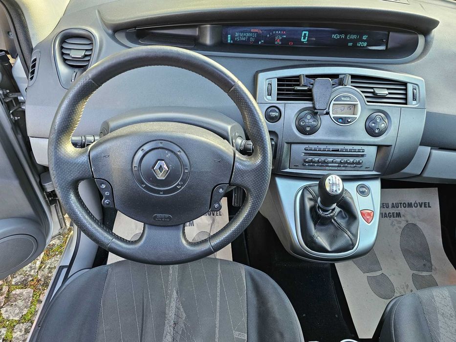 Renault Scénic 1.5Dci 105cv Teto de Abrir Panorâmico
