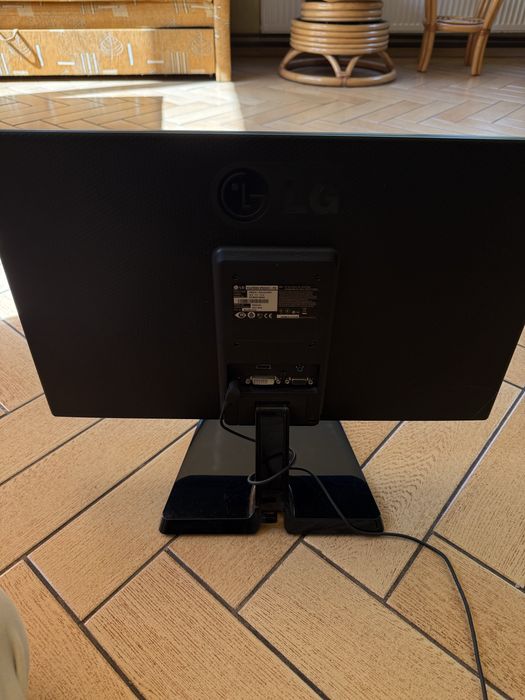 Monitor LG Flatron IPS224V IPS LED – sprawny