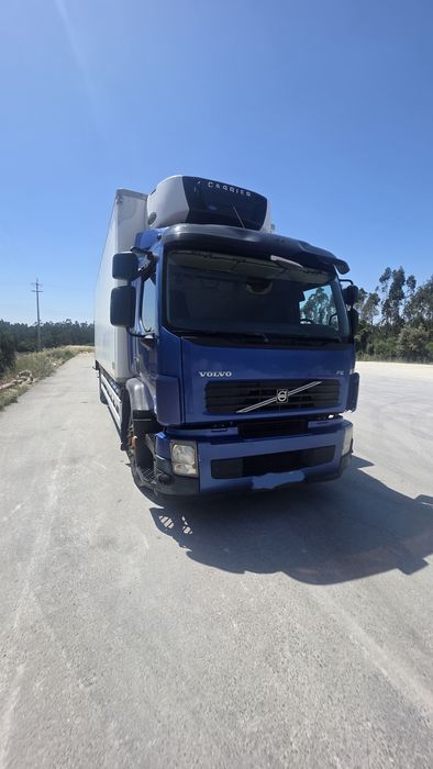 Volvo FE 320cv de 190000kg Plataforma Rectratil 2008