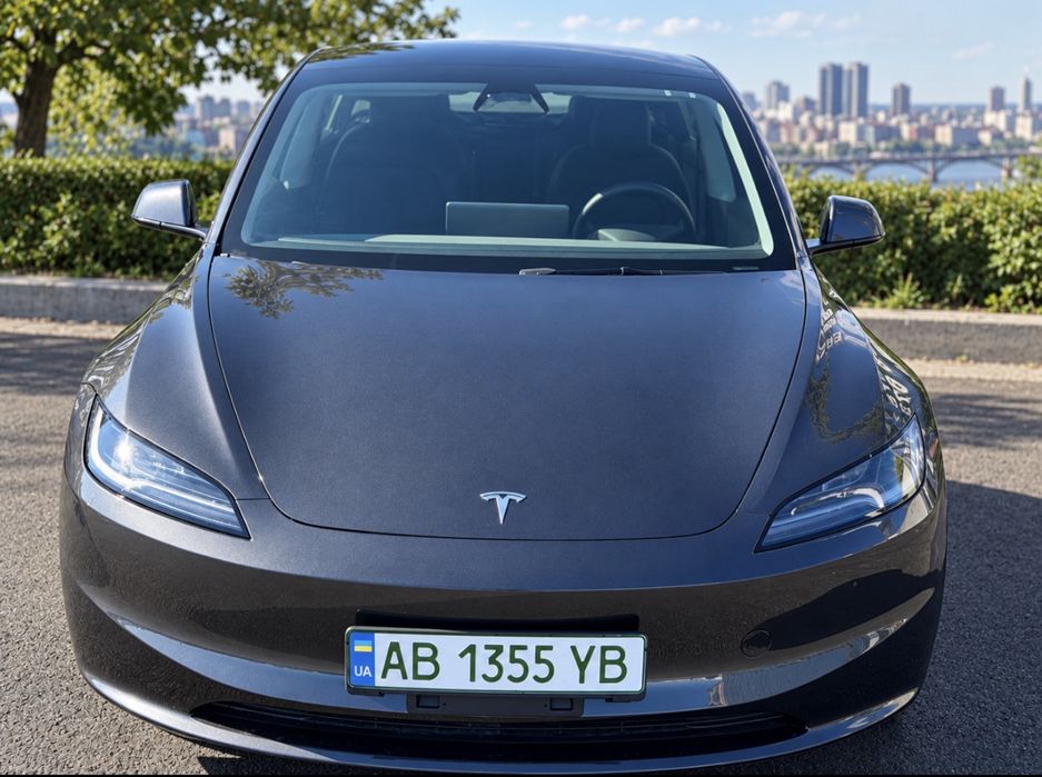 В ПРОДАЖІ Tesla Model 3 2024р