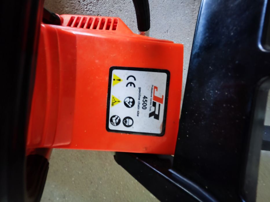 Vendo motoserra como novo