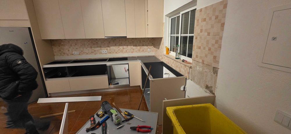 Bancadas à Medida no Algarve | Cozinha e Exterior | Instalação Rápida