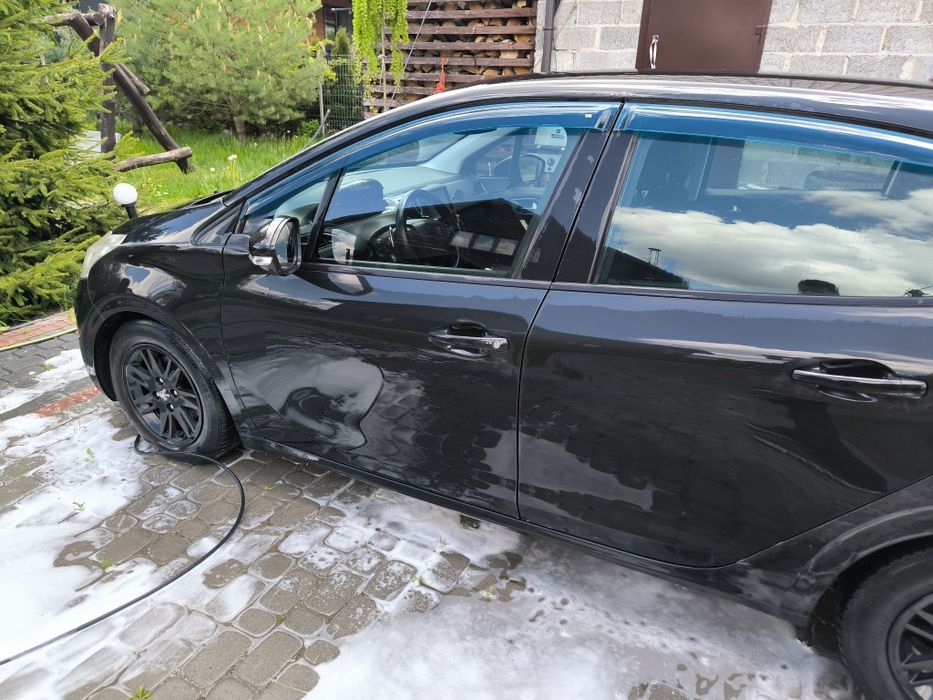 Peugeot 208, 1.4 dhi robot