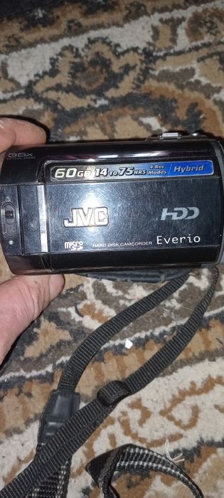 Відеокамера JVC Everio HD