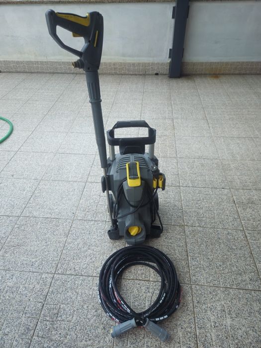 Lavadora alta pressão Karcher professional