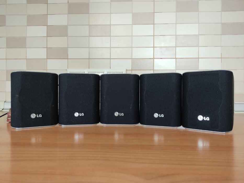 Акустичні системи LG LHS-36SCS