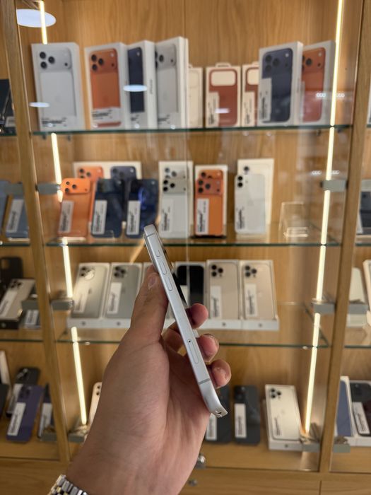 IPHONE 17 PRO 256gb ( completamente novo )