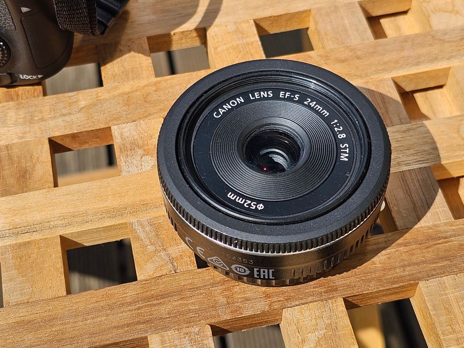Canon eos 760D  +  sigma 18-250mm f3.5  +  canon 24mm f2.8