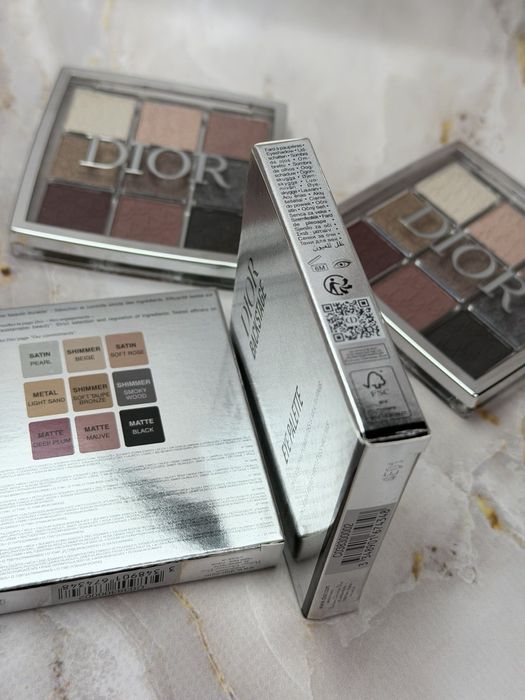 Тіні для повік Dior 002 Smoke Essentials