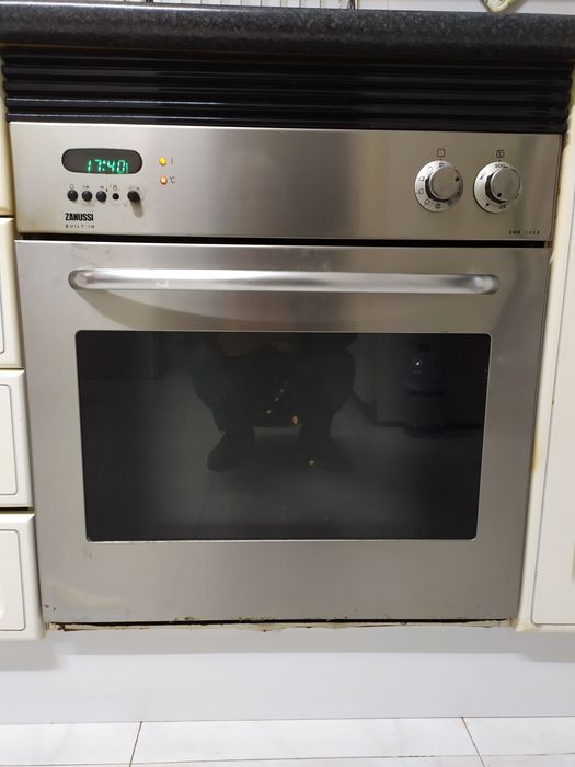 Forno elétrico Zanussi