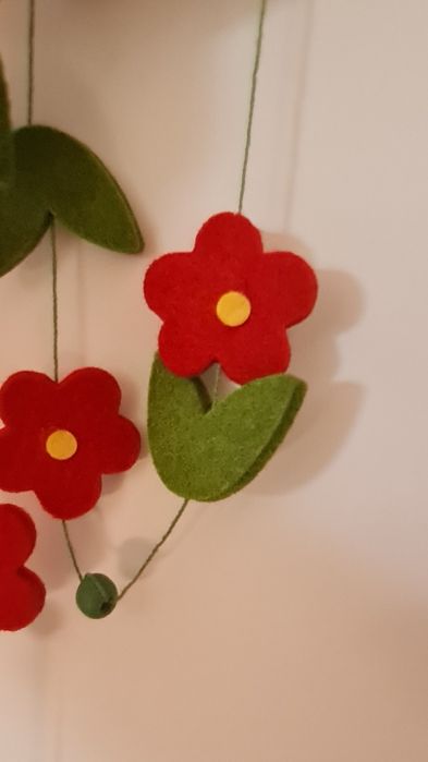 5 filcowych girland kwiatowych