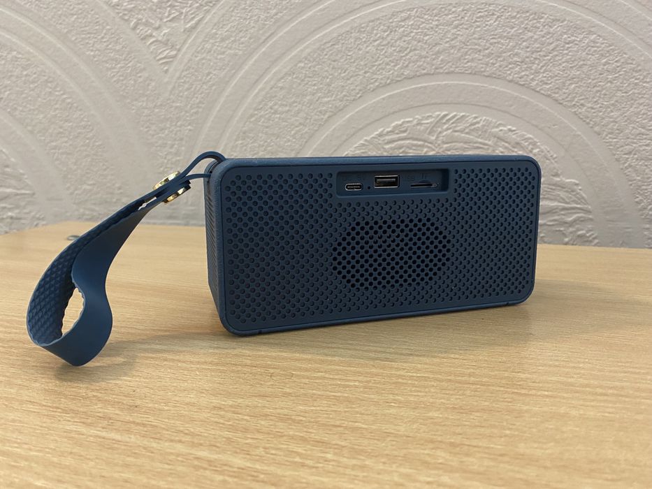 Портативна Bluetooth-колонка Middleton W3 9146 Синій