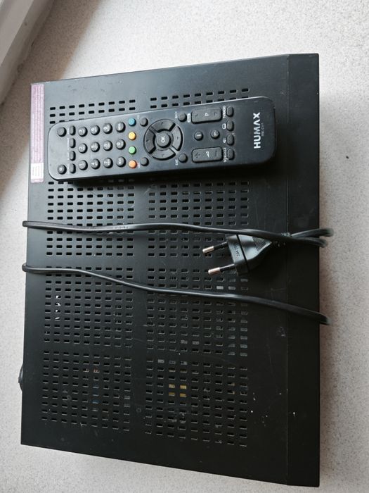 Tuner TV z pilotem