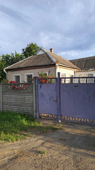 Продам житловий будинок в с. Перемога