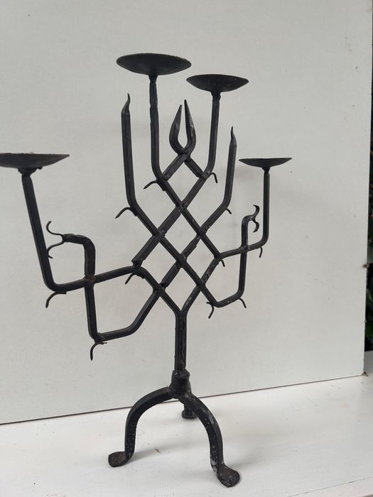 Candelabro em  ferro forjado