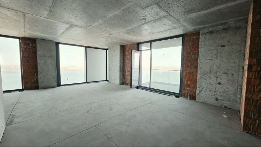 Квартира с террасой и шикарным панорамным видом на набережную. ЖК Маяк