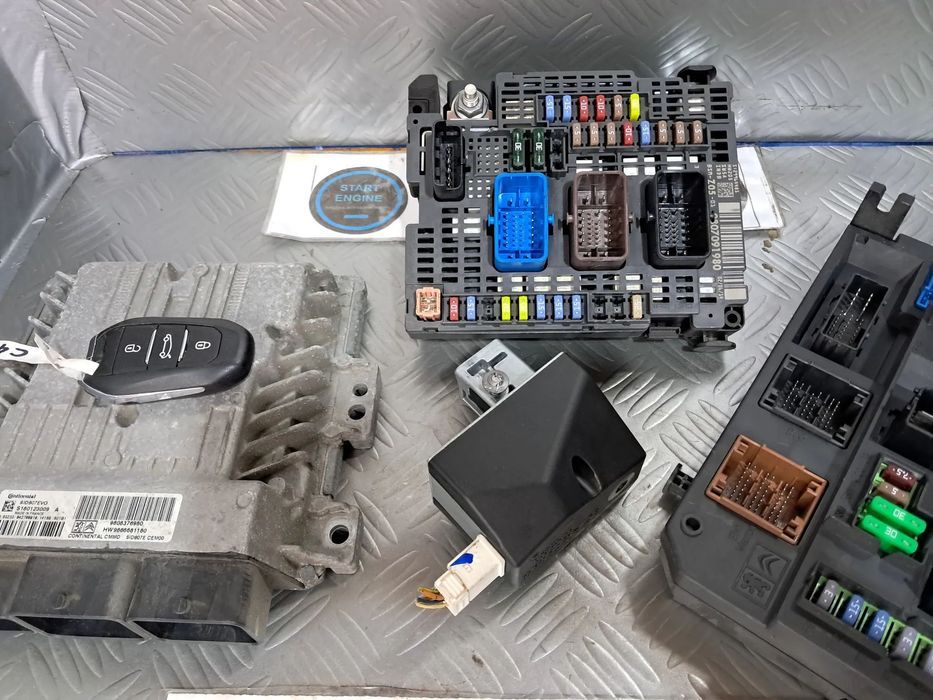 Conjunto Kit chave e mobilizador BSI centralina Citroen C4 Picasso II
