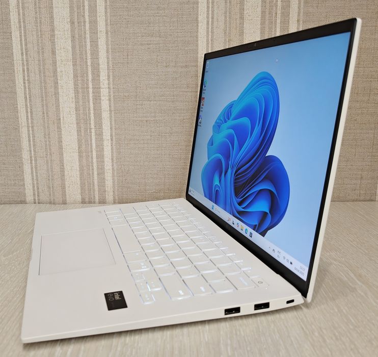 LG Gram 14" IPS FHD+, Core Ultra 5 125H +AI, 8Gb DDR5, 512Gb SSD