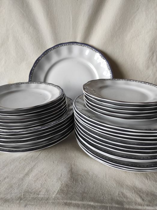 Zestaw talerzy  Karolina kobalt platyna 31 elementów odbiór osobisty