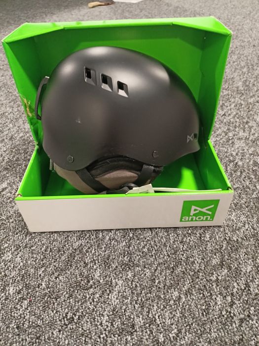 Kask narciarski anon