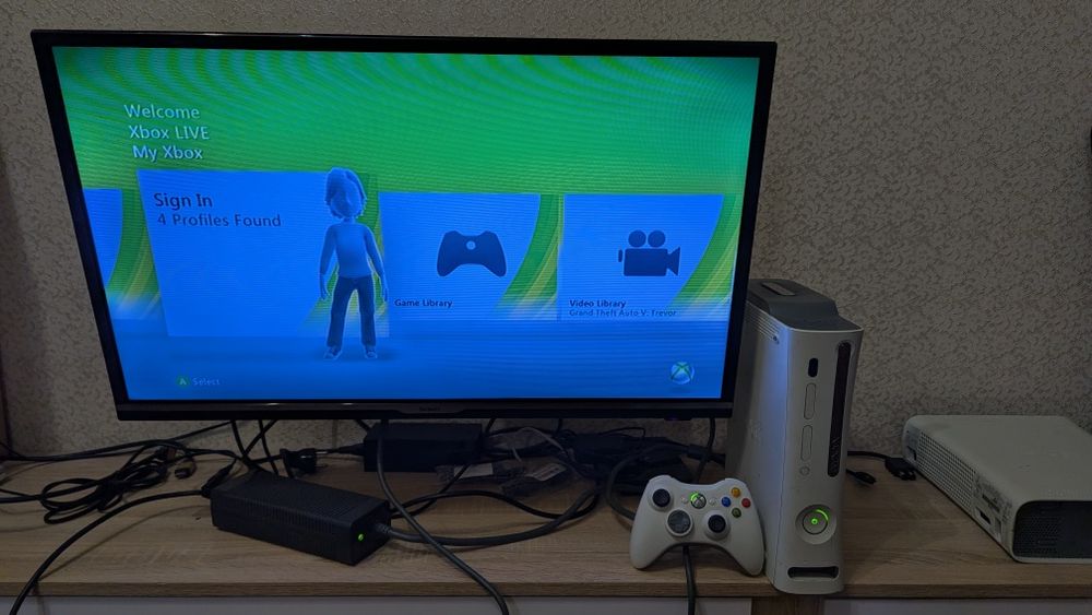 Продам лот консолей xbox 360