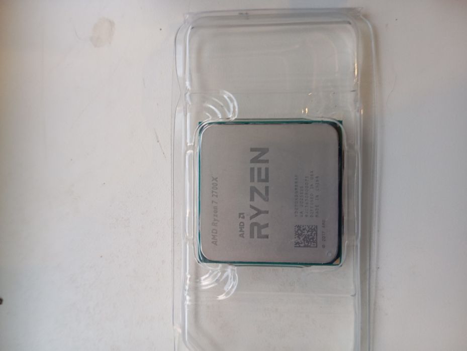 Продам повністю робочий Rayzen 7 2700x