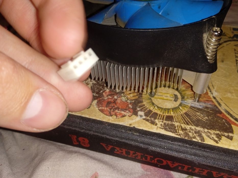 Куллер для процессора в отличном состоянии