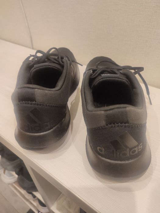 Взуття кросовкі Adidas