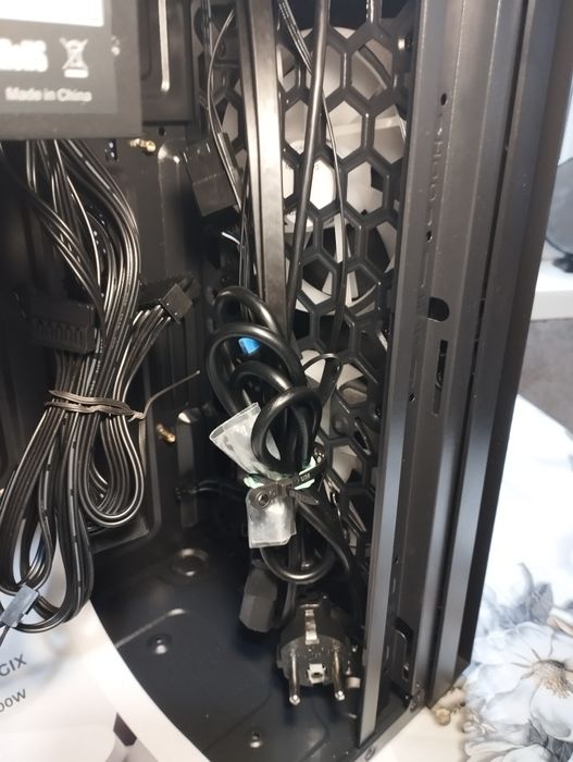 Корпус Prologix E124 400W Black