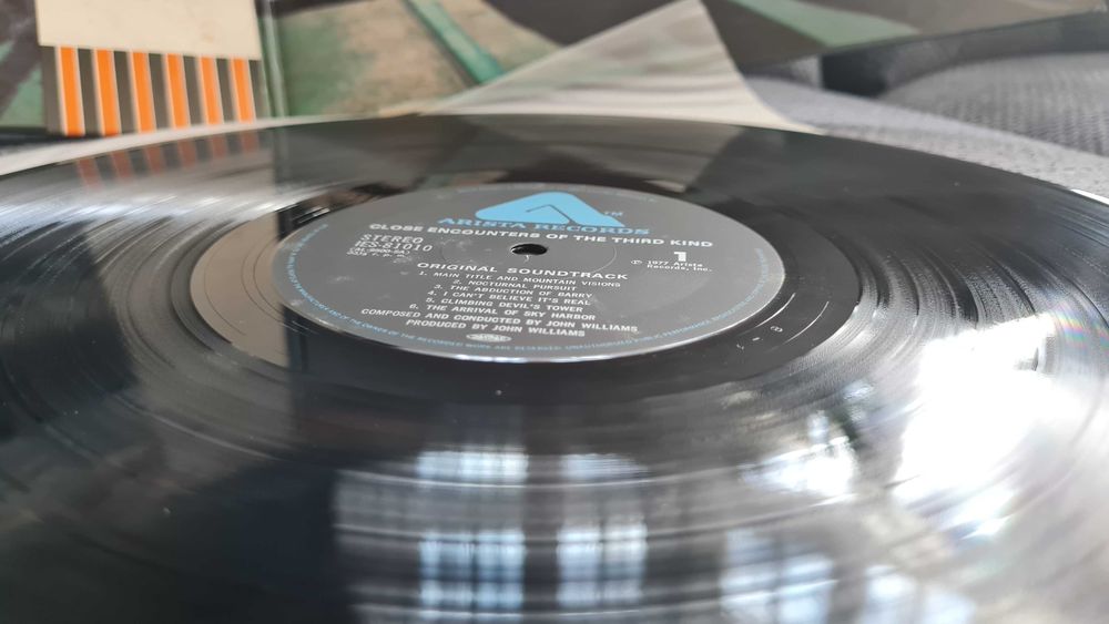 Williams– Close Encounters Of The Third Kind ( Soundtrack) - EX -JAPAN