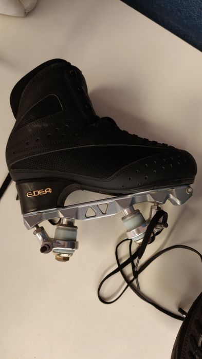 Patins Pretos, tam.259
