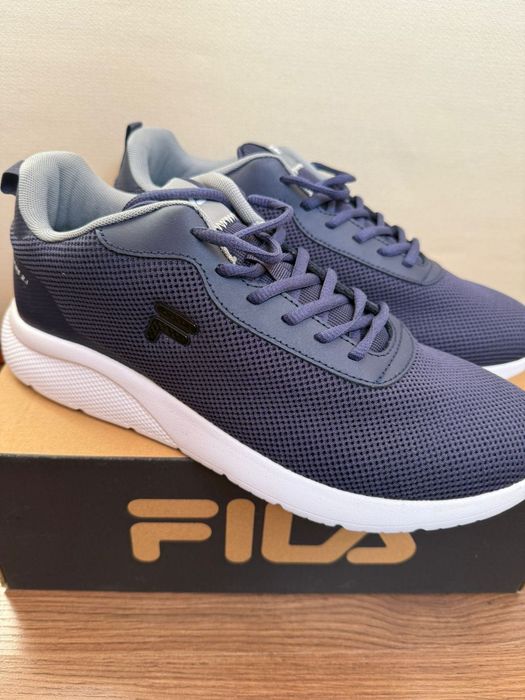 Новие кроссовки Fila 45р легкие