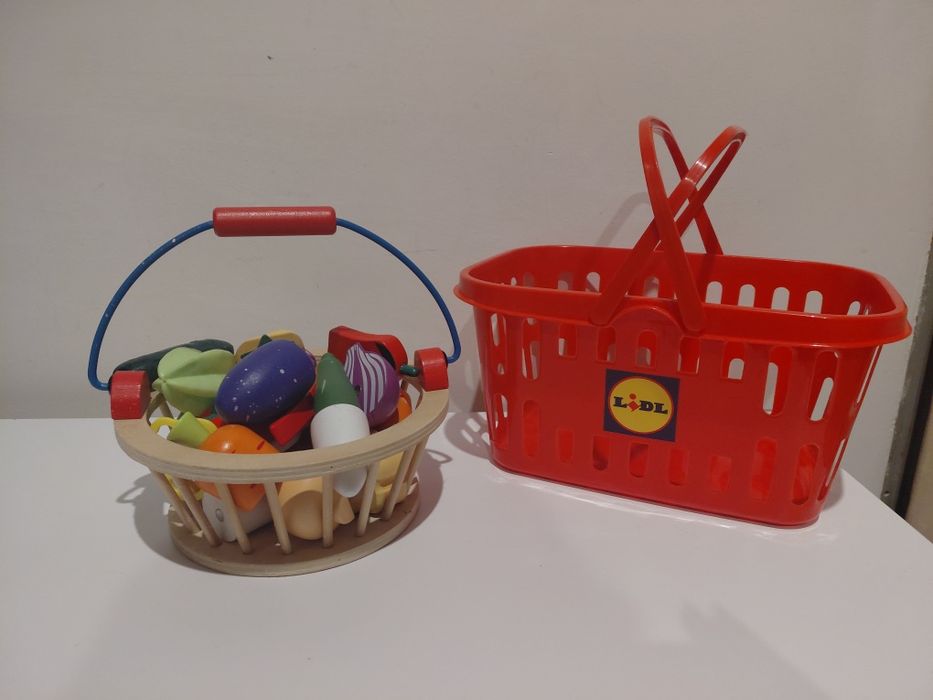 Koszyk z akcesoriami