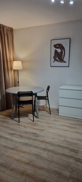 Duży pokój dwuosobowy blisko strefy przemysłowej