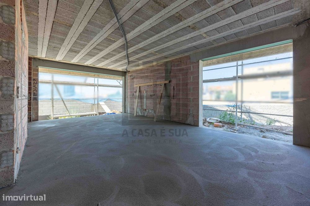 Moradia T3+1 Nova com Piscina em São Félix da Marinha, V.N.G.