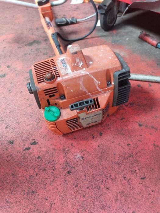 Husqvarna    232r