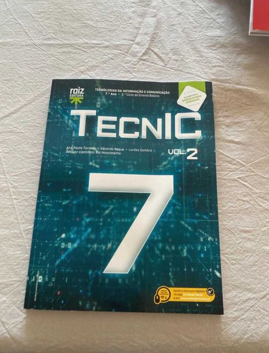 Vendo manuais de Tic do  7º ano novos