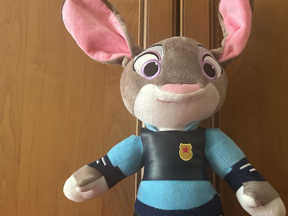 Duża maskotka królik Judy Hopps Zwierzogród 60 cm.