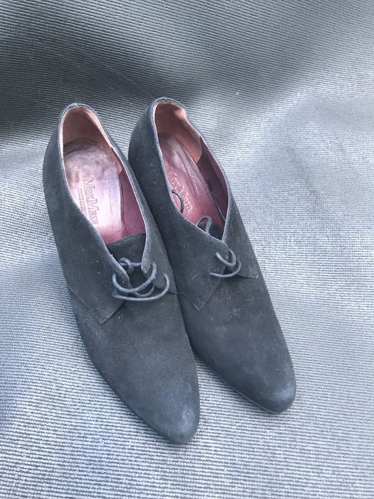 Max Mara sapatos de salto alto pretos 39,5 camurça