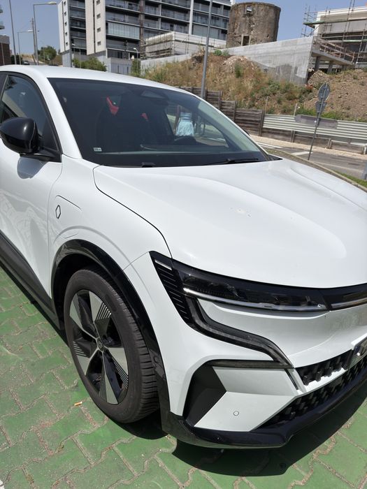 Alugo Renault Megane E  tech