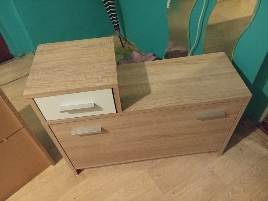 Sprzedam szafkę na buty
