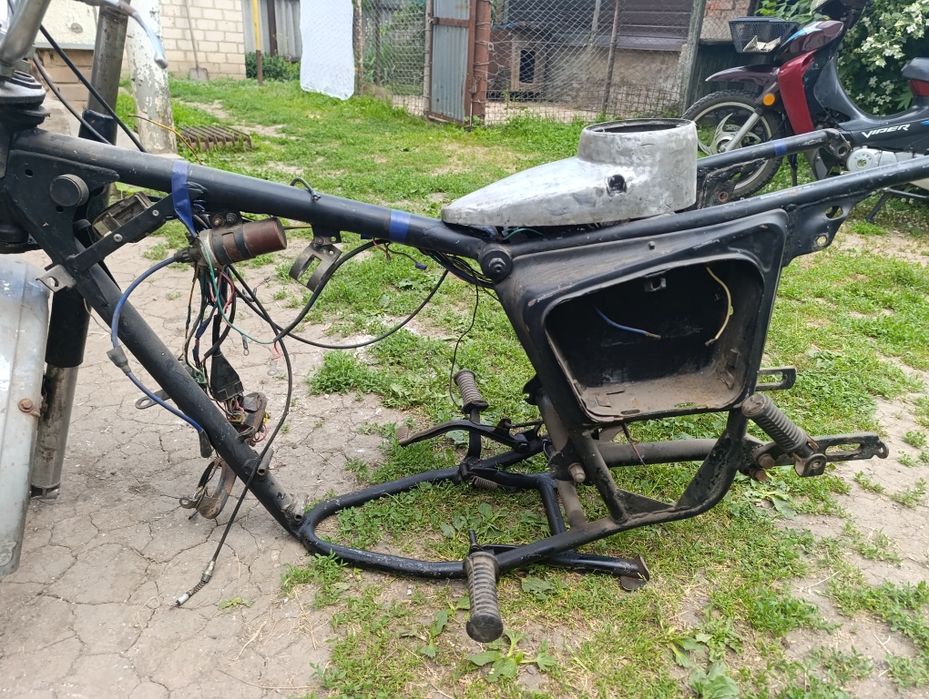 Продам запчасти на  Иж Юпитер 5
