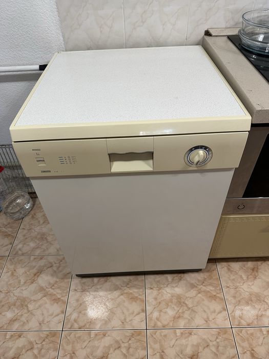 Посудомоечная машина Zanussi