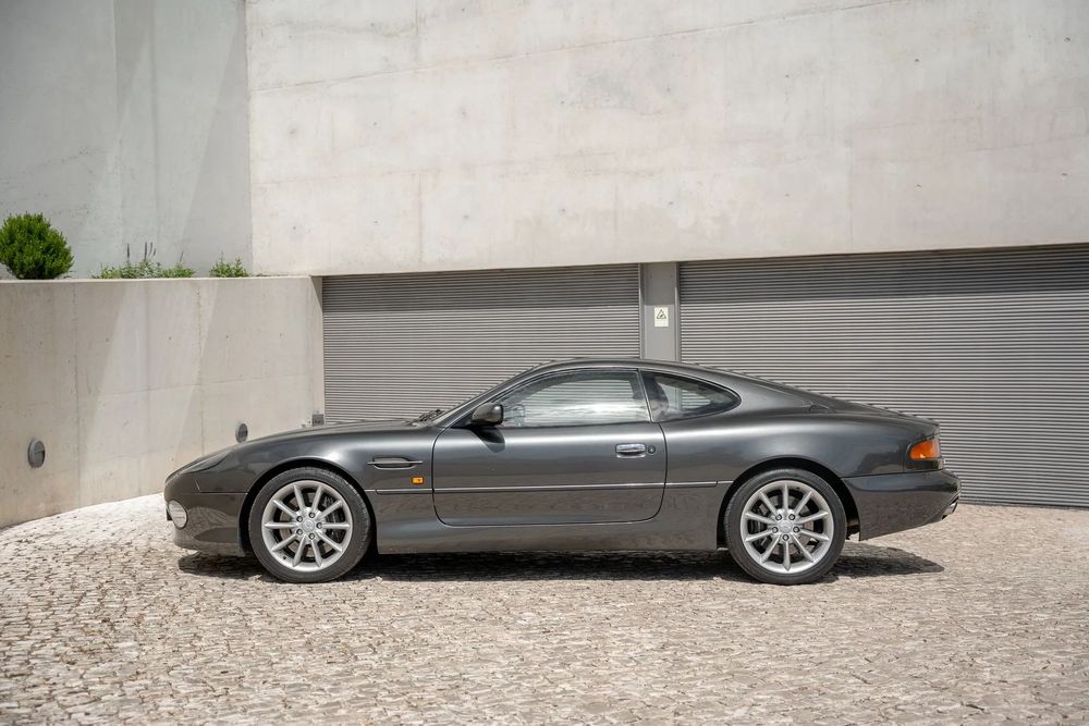 Aston Martin DB7 Vantage Coupé foto 3