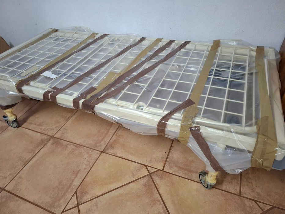 Cama articulada elétrica.