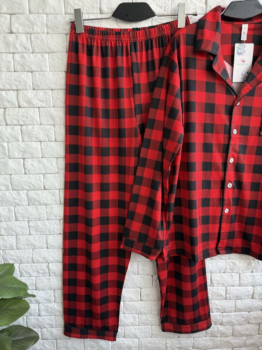 Чоловіча піжама у клітинку. Червона піжама в клітинку